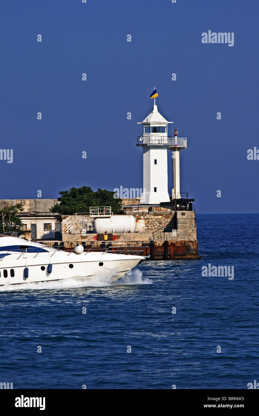 Dans lighthose port Yalta Banque D'Images
