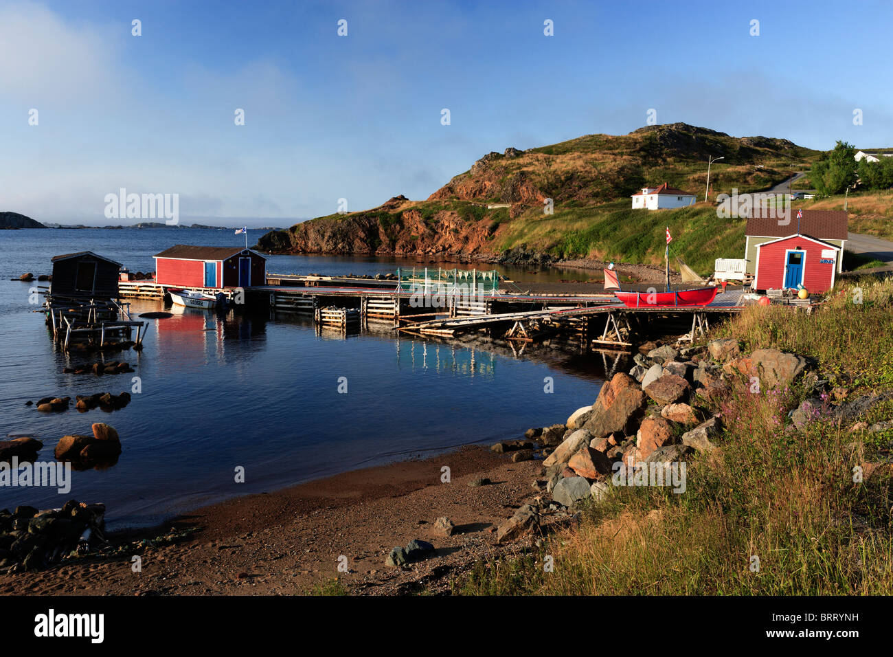 Scène de pêche et les bâtiments de Durrell, près de Twillingate, Terre-Neuve, Canada. Banque D'Images