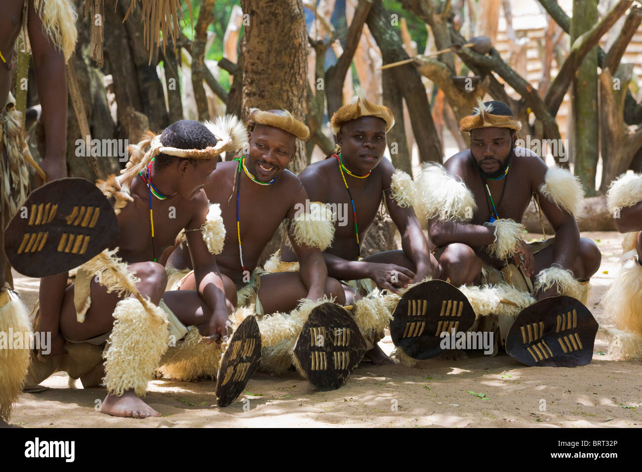 Les guerriers zoulous, KwaZulu Natal, Afrique du Sud" Banque D'Images