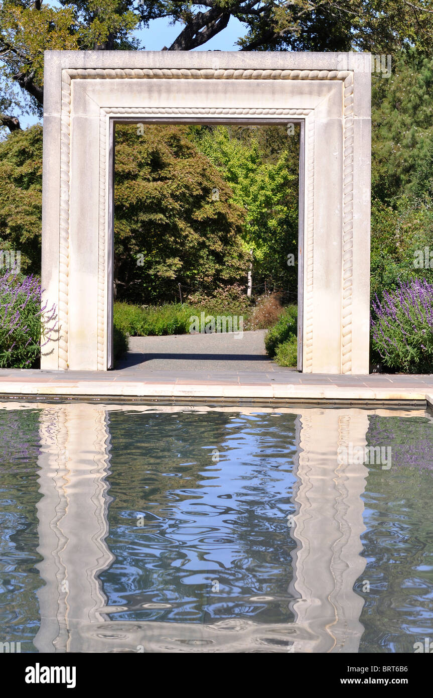 'Sculpture' du châssis à l'Arboretum de Dallas, Texas, USA Banque D'Images