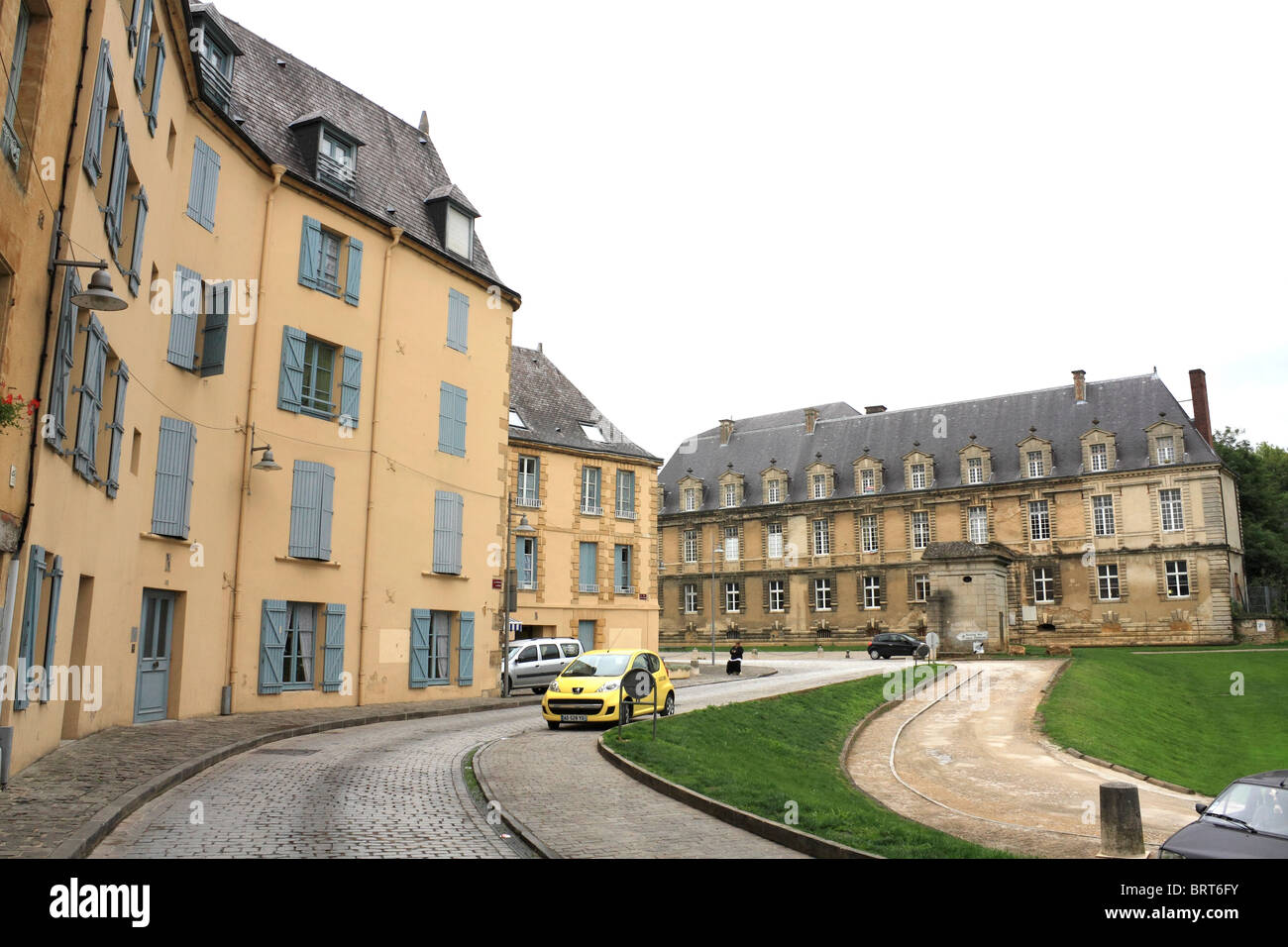 Sedan, sur la Meuse dans le département des Ardennes et la France. Banque D'Images