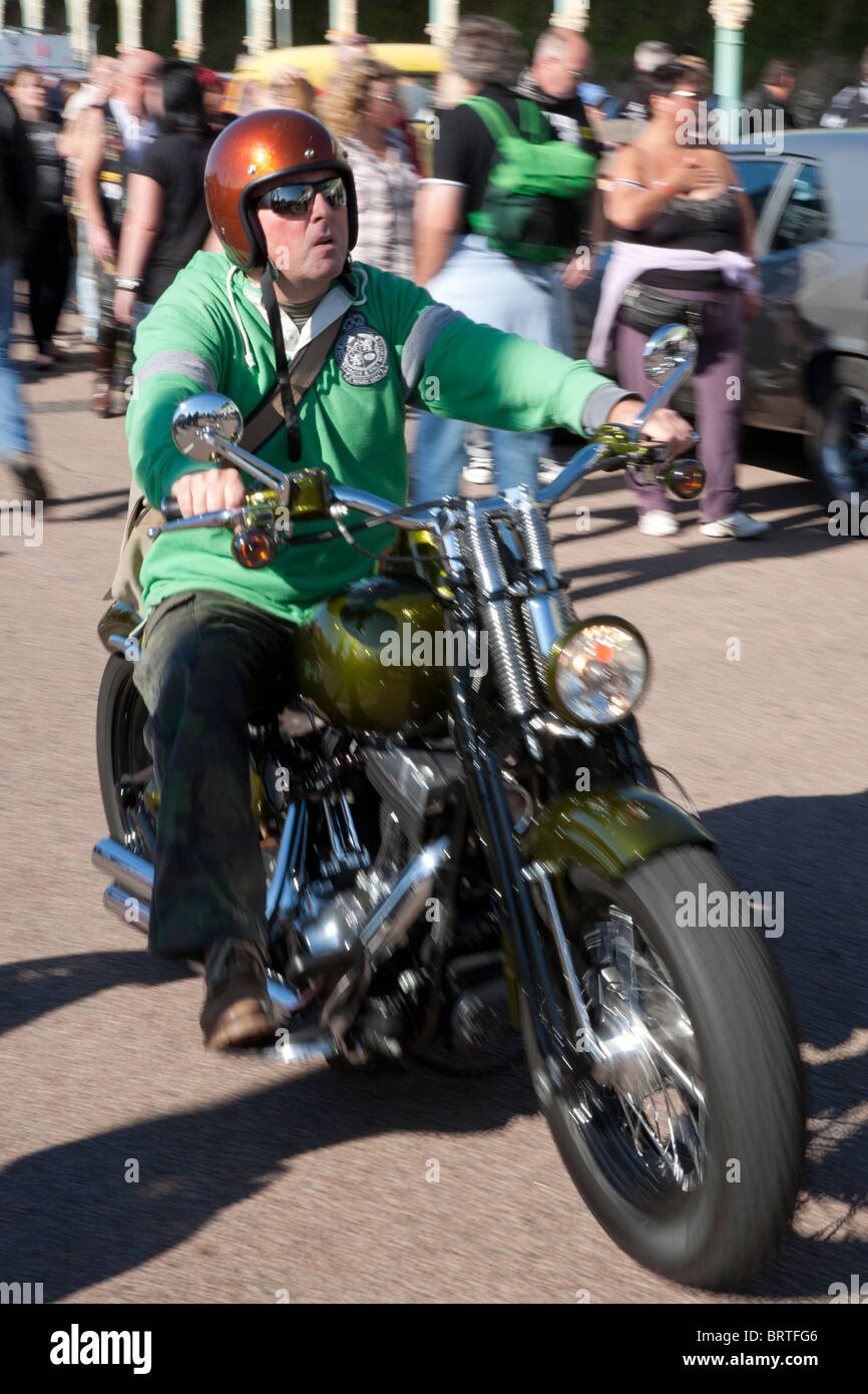 Brightonia 2010, le front de mer de Brighton, repris par les motards Banque D'Images