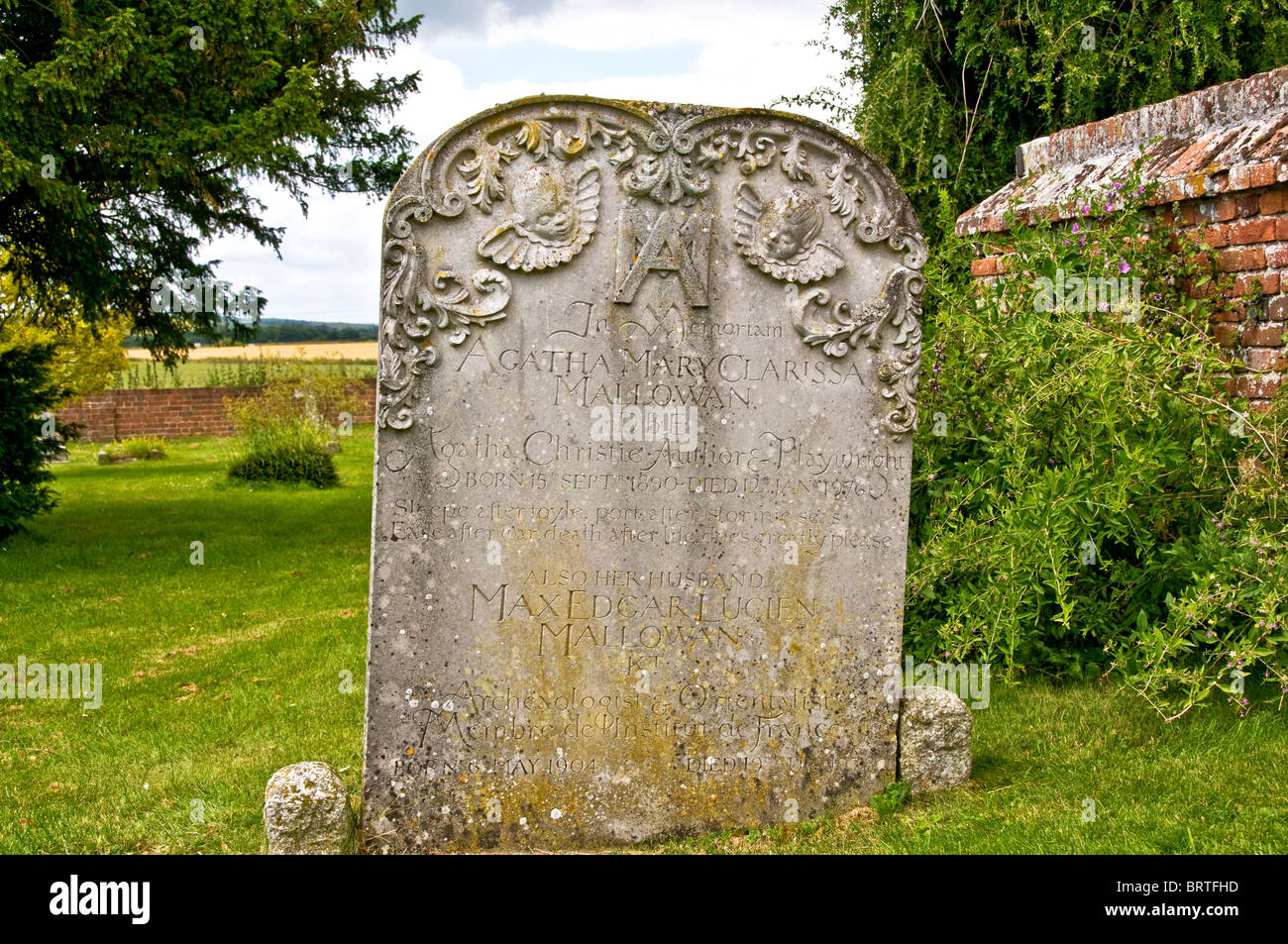 Tombe d'Agatha Christie sur le cimetière de Fontenoille près de Wallingford (Oxfordshire) ; Grab von Agatha Christie Banque D'Images