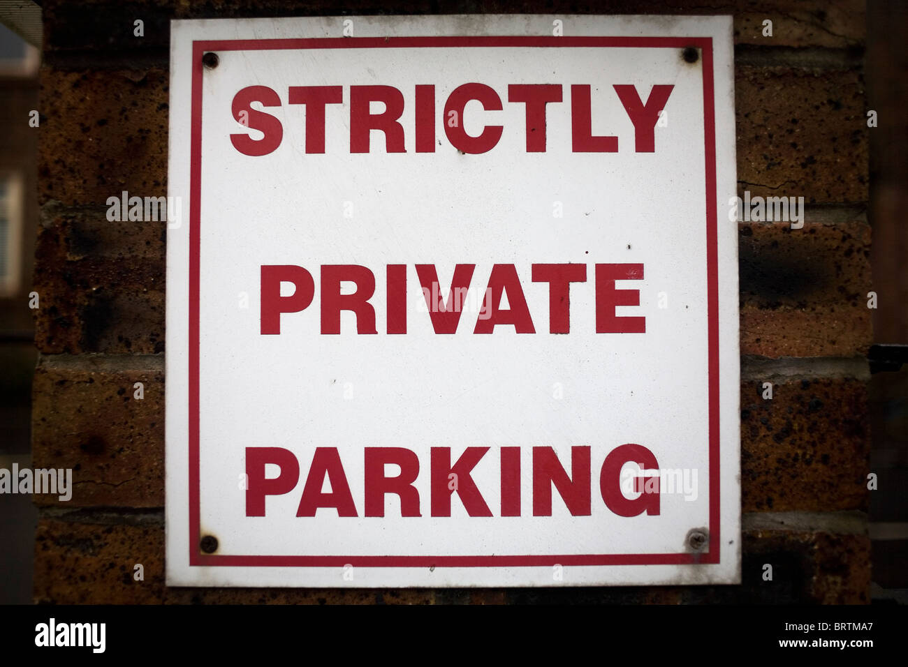 Parking privé strictement signe. Banque D'Images