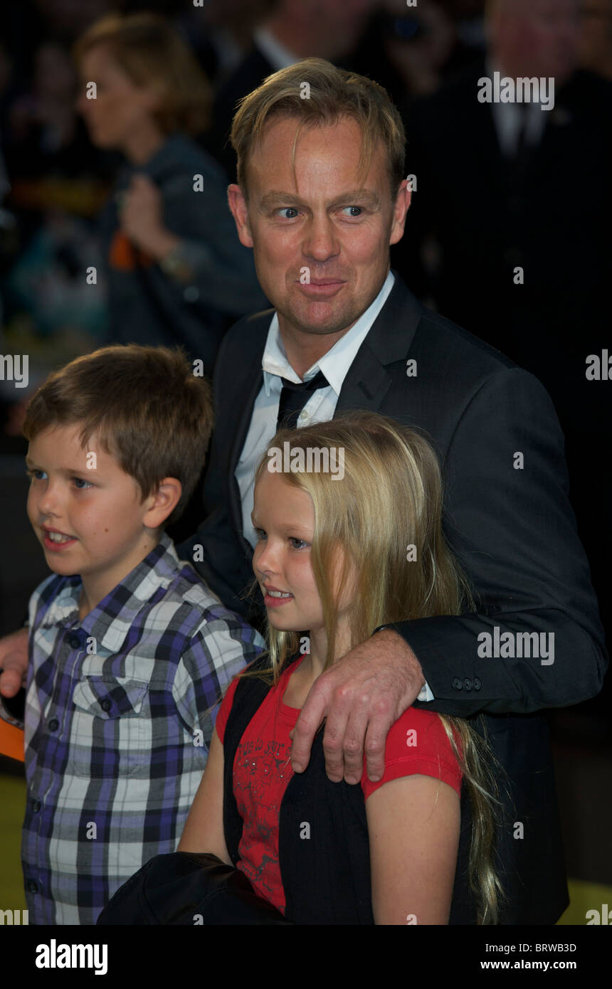 Jason Donovan et ses enfants assister à la London Uk Premiere de Détestable moi ' ' à l'Empire Leicester Square. Banque D'Images