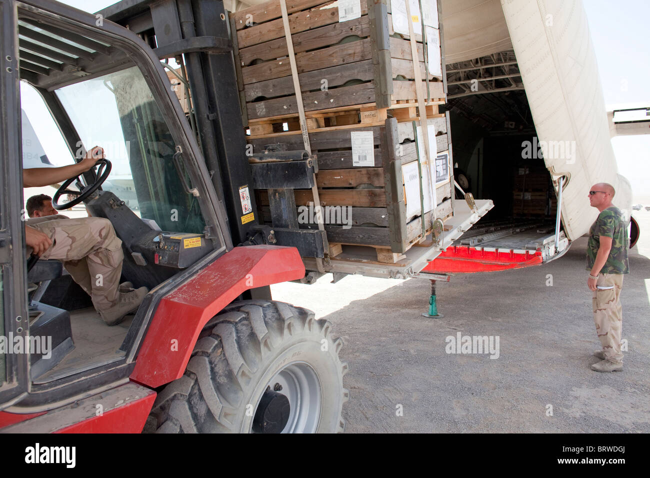 Dutch amy quitte l'Uruzgan (1 août 2010) Banque D'Images