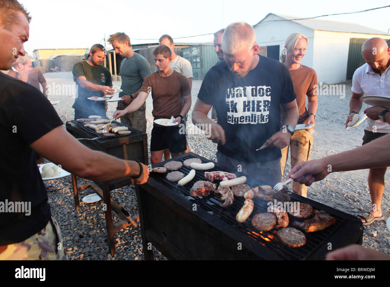 Les feuilles de l'armée néerlandaise uruzgan à compter du 1er août 2010 Banque D'Images