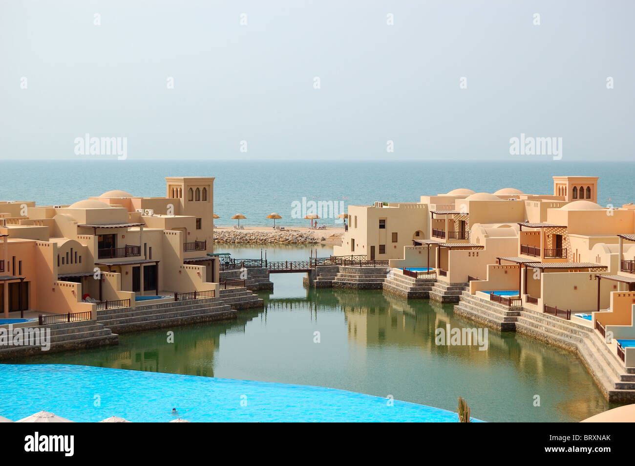 Villas de l'hôtel de luxe, DUBAÏ, ÉMIRATS ARABES UNIS Banque D'Images