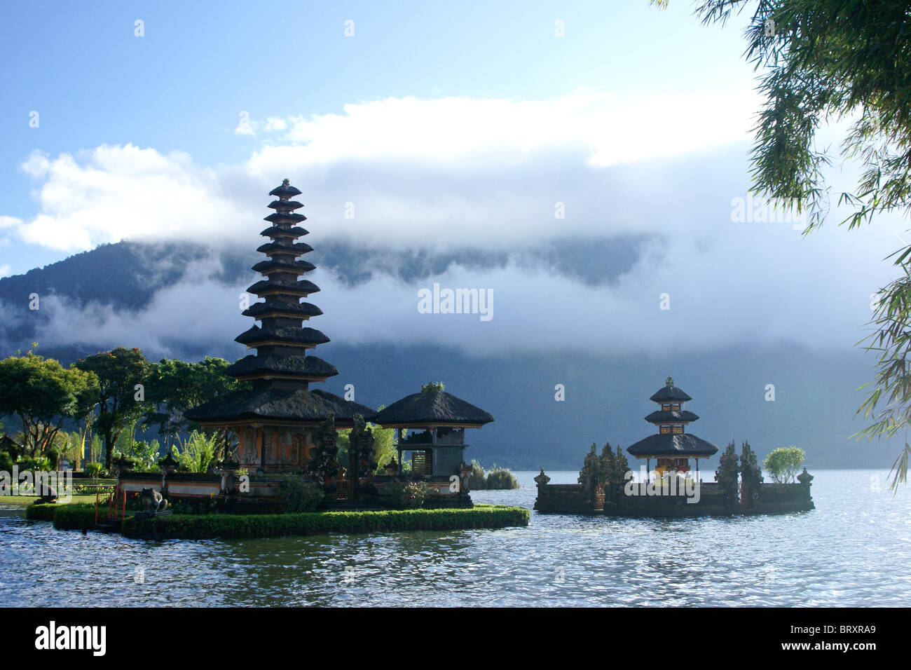 Temple Ulu Danu, le lac Bratan, Bali, Indonésie Banque D'Images