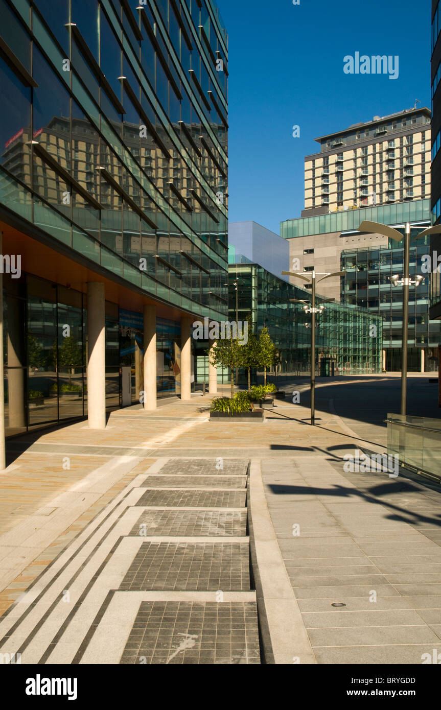 BBC Bridge House (à gauche), le Studio et les bâtiments BBC Dock House à MediaCityUK, Salford Quays, Manchester, UK Banque D'Images