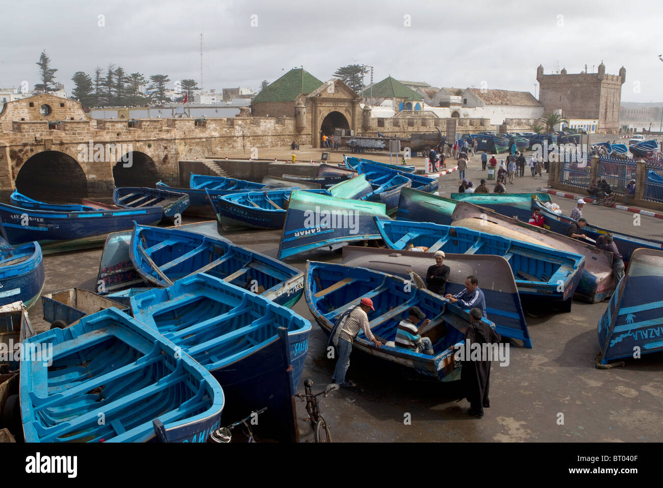 Bateaux de pêche bleu,Essaouira,Maroc Banque D'Images