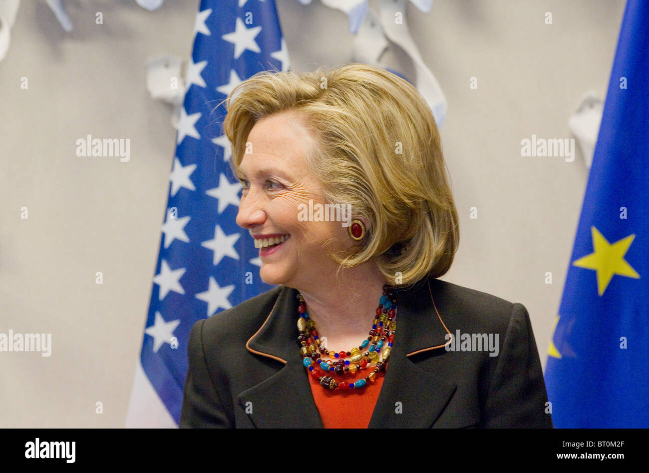 La secrétaire d'Etat américaine Hillary Clinton se rendant sur Conseil Européen à Bruxelles le 14 octobre 2010 Banque D'Images