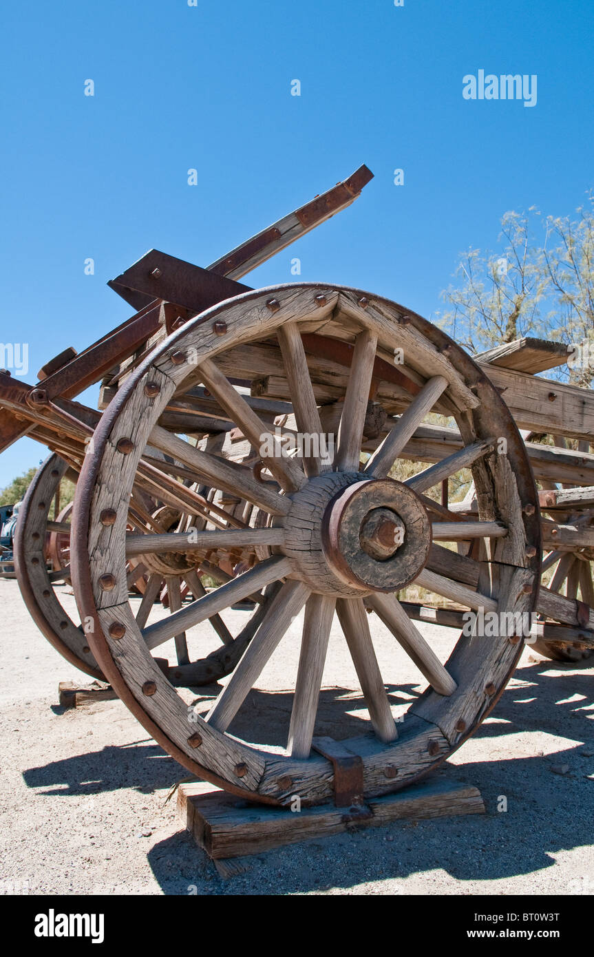 L'équipement minier historique dans le borax Museum, Musée Furnace Creek, la Death Valley National Park, California, USA Banque D'Images