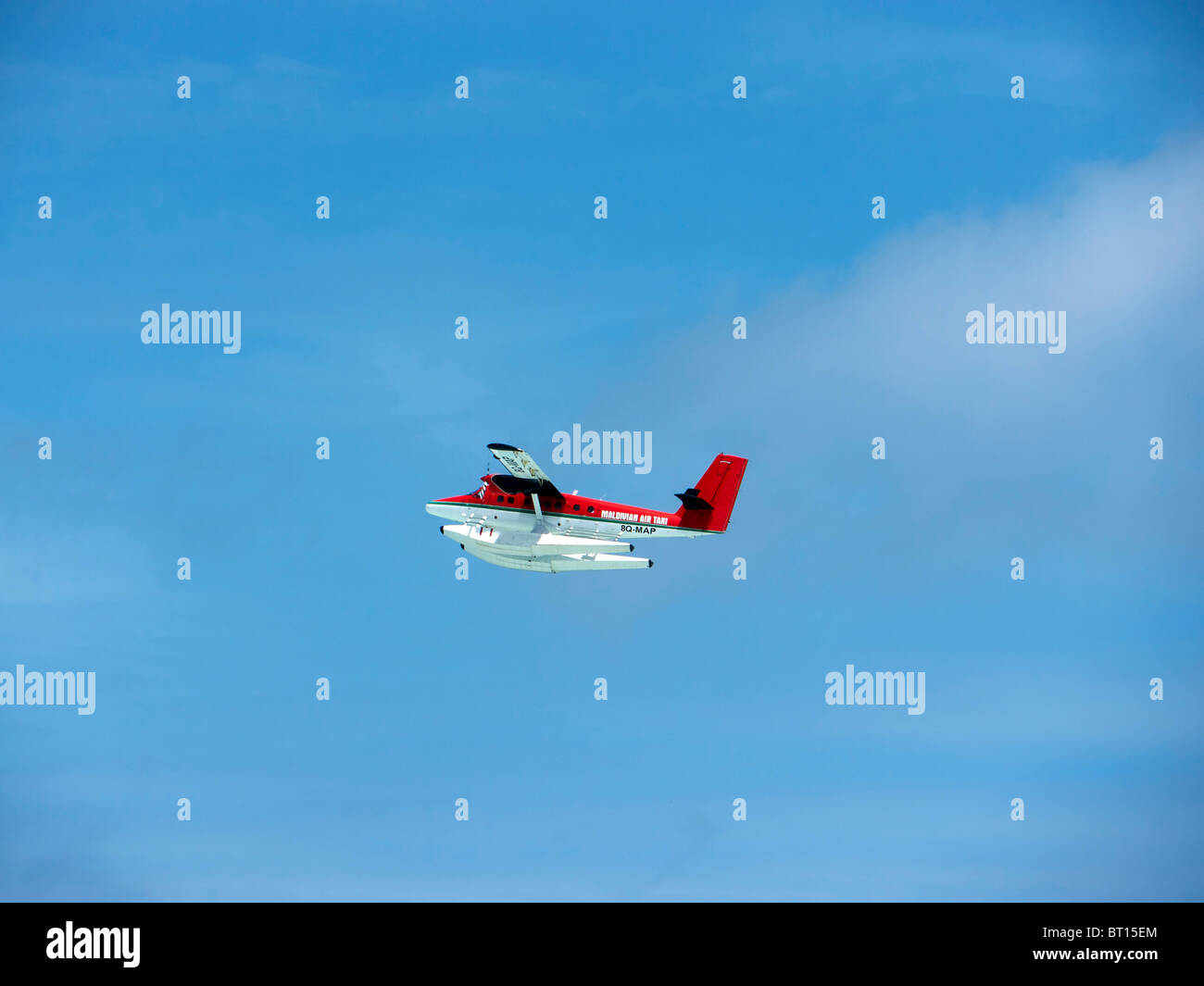 De Havilland Canada DHC-6 Twin Otter Seaplane juste après le décollage, l'Air Taxi maldivien livery Banque D'Images