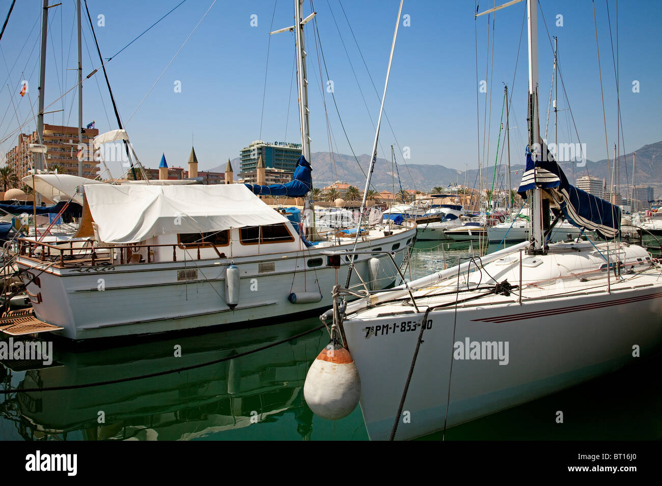 Puerto Deportivo de fuengirola malaga costa del sol andalousie espagne Marina fuengirola malaga costa del sol andalousie espagne Banque D'Images