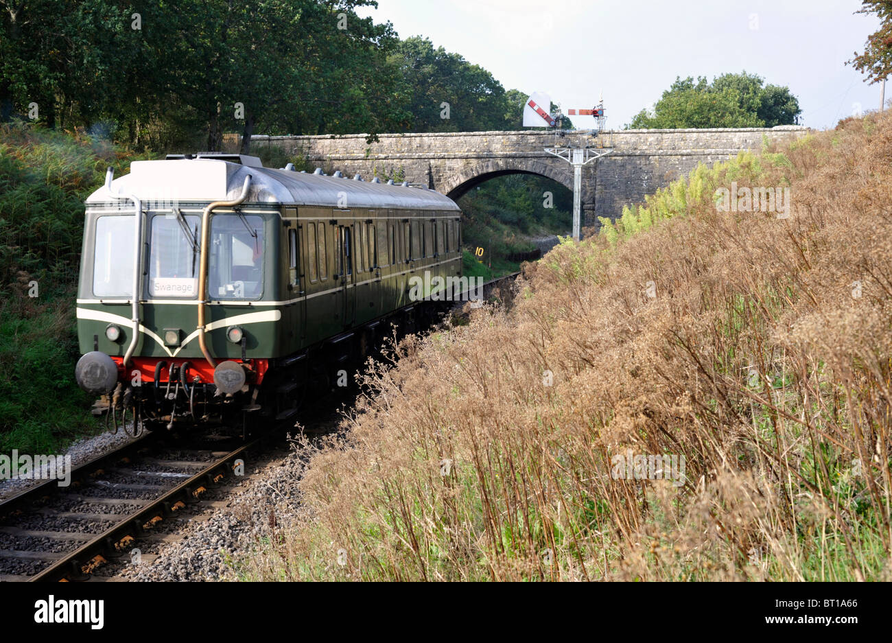 L'unité diesel fonctionnant sur la ligne de chemin de fer swanage préservé Banque D'Images