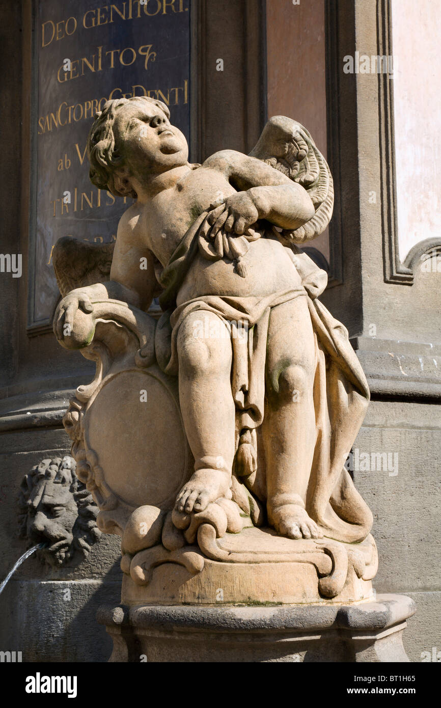 Angel à partir de Prague - Trinity baroque - colonne à Lesser Town Square, 1713, par Giovanni Batista Alliprandi Banque D'Images