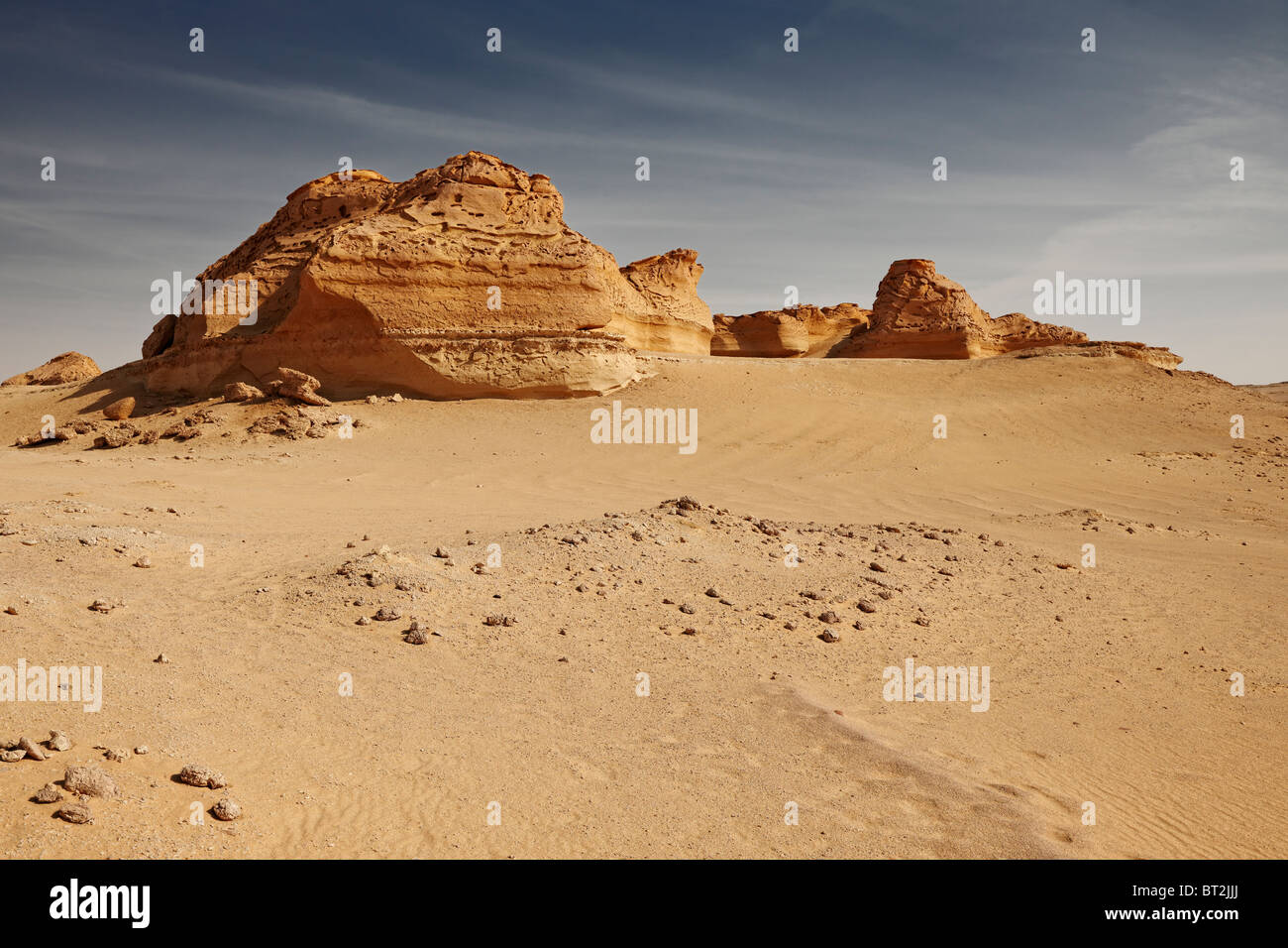 Paysage à Wadi Hitan, désert occidental, en Egypte, en Arabie, en Afrique Banque D'Images