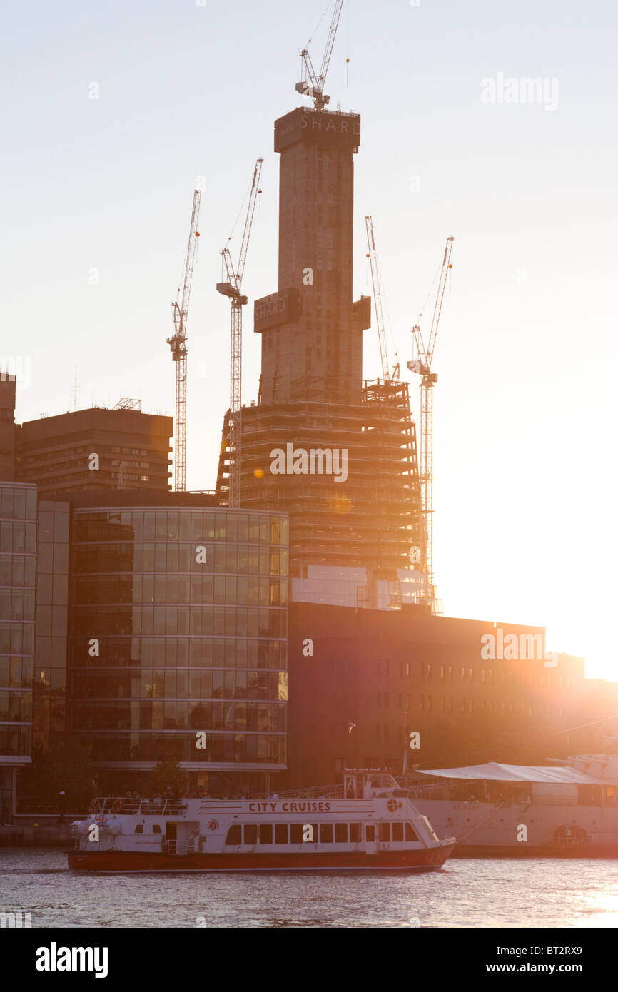 Le Shard gratte-ciel en construction - Londres. Banque D'Images