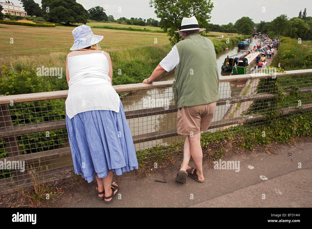 Narrowboats recueillir au cœur de l'UK canal system à Braunston pour le bateau étroit canal historique et Rallye. DAVID MANSELL Banque D'Images