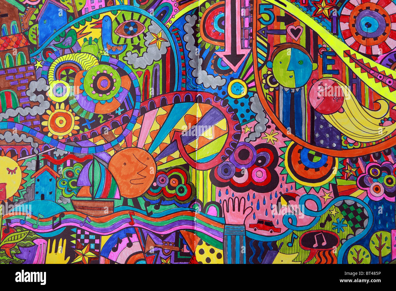Coloration psychédélique en images par les enfants Banque D'Images