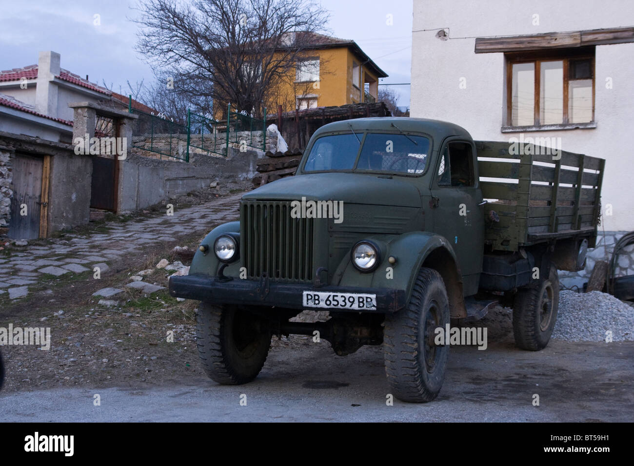  Camion  russe  4x4 GAZ  51 faite par l usine jusqu en 1975 