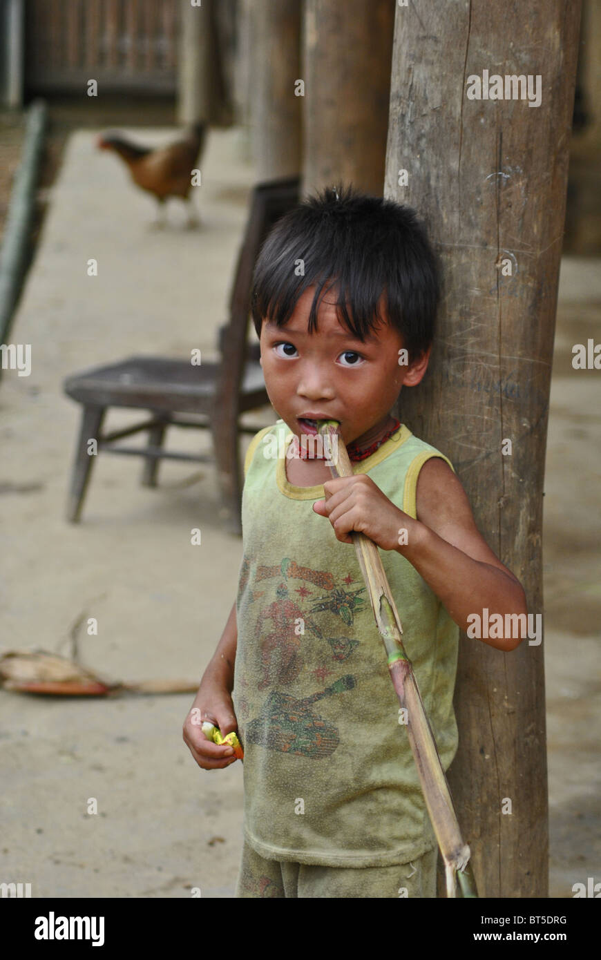 Portrait d'enfant près de Sapa, Vietnam Banque D'Images