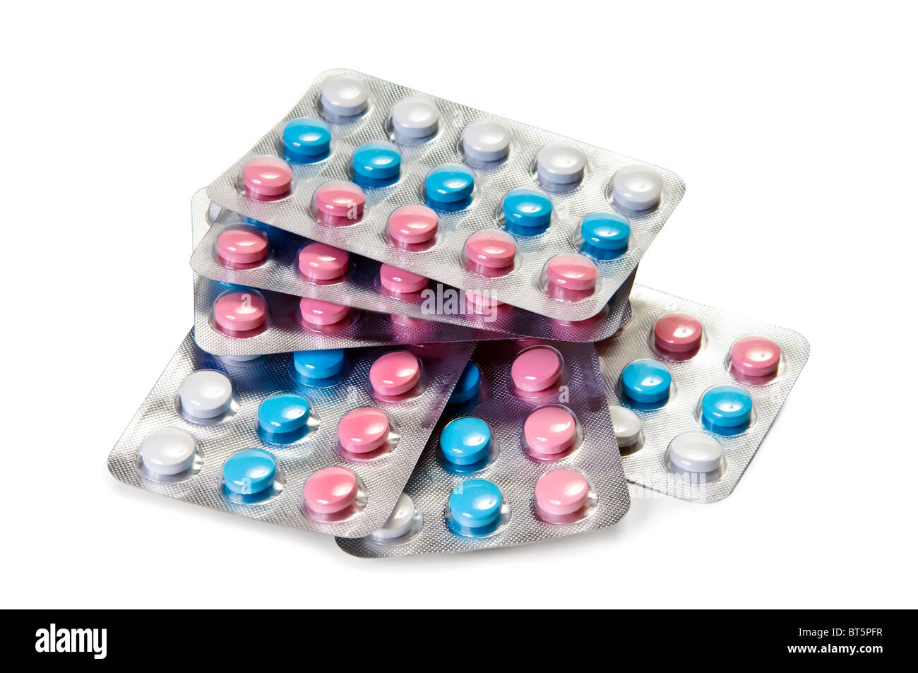 Heap of pills in blister aluminium isolé sur fond blanc Banque D'Images
