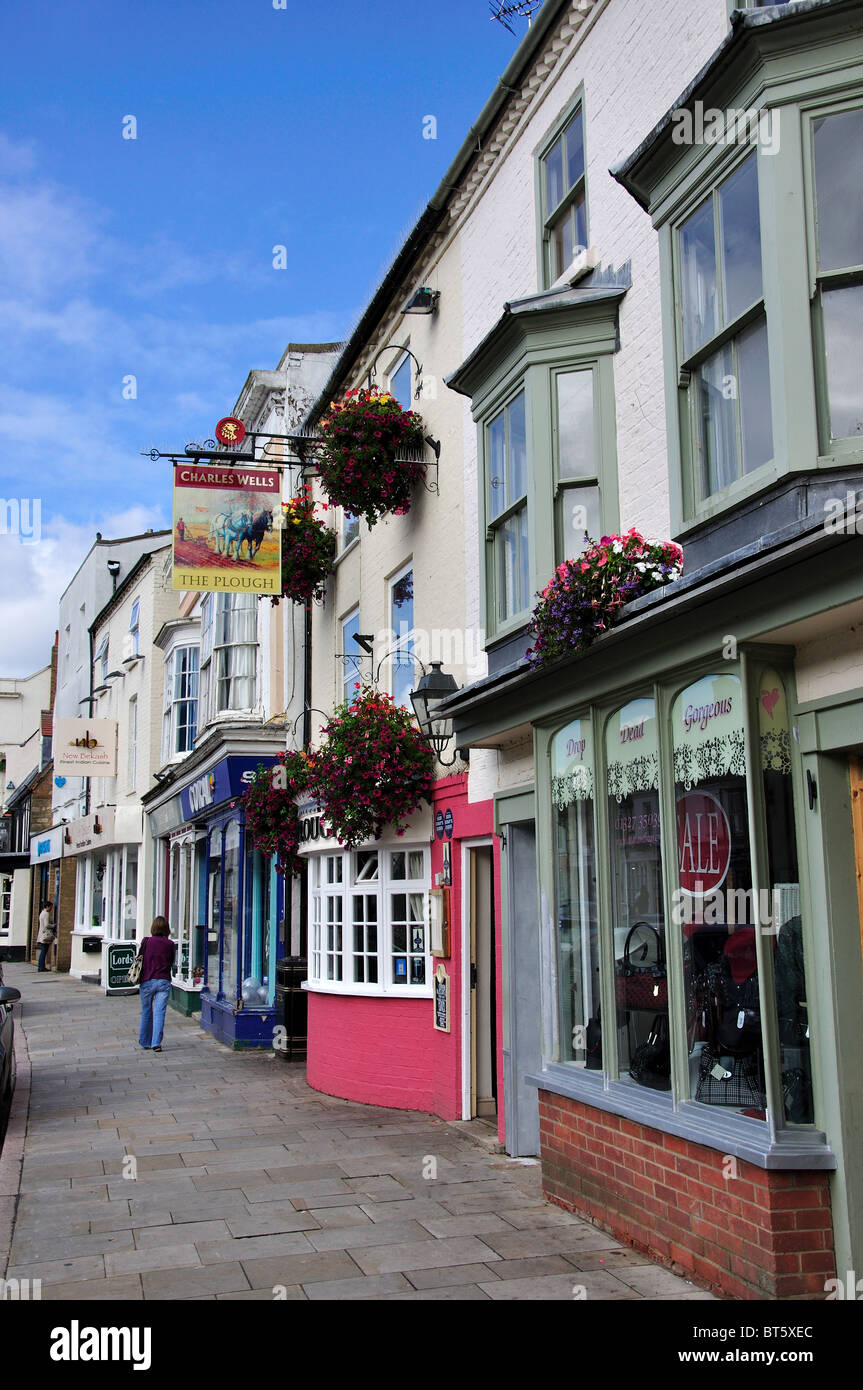 La Charrue Pub, Watling Street East, Towcester, Northamptonshire, Angleterre, Royaume-Uni Banque D'Images