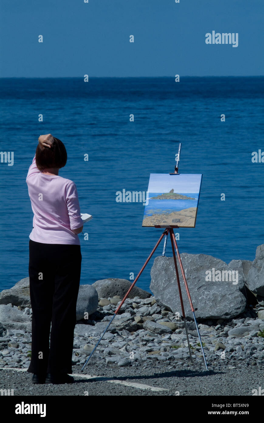 Peinture à l'huile de l'artiste Paysage easle ciel bleu voir irlandais Irlande EIRE, l'Atlantique, l'ancienne baie, bâtiment, burren, château, ce Banque D'Images