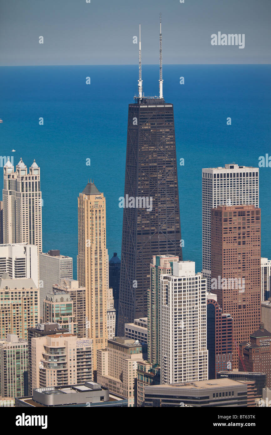 Vue d'horizon de Chicago et le lac Michigan à au nord-est de la Willis Tower, le Sears Towner. Banque D'Images