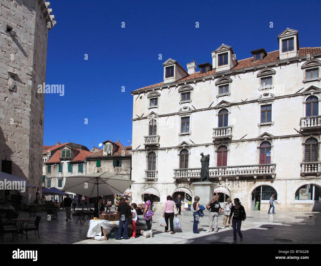 La Croatie, Split, cafe, Brace Radica & Vocni carrés, scène de rue, les gens, Banque D'Images