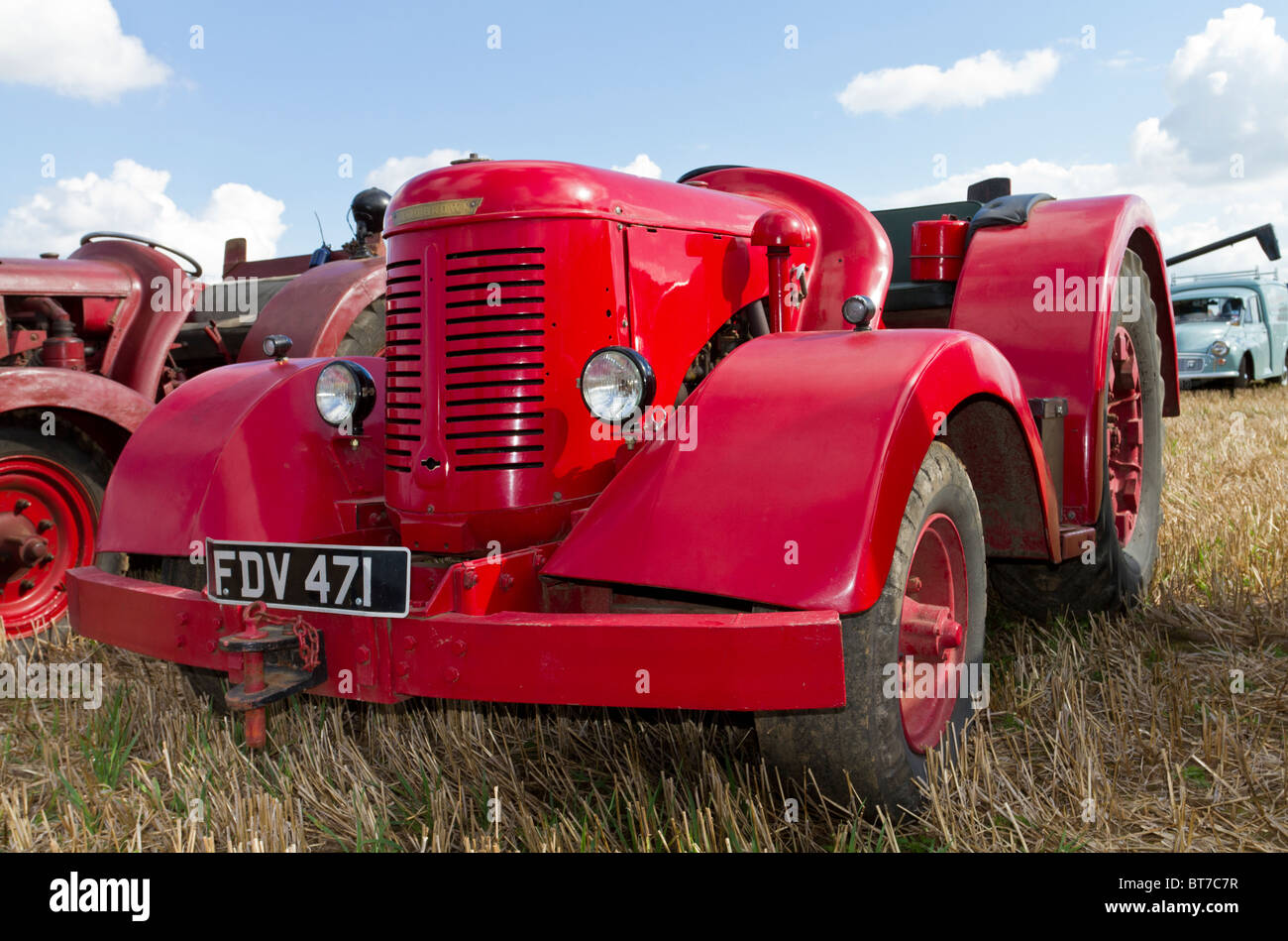 David Brown VIG 1 Taskmaster remorqueur tracteur sur l'affichage à l'Ingworth Trosh, Norfolk, Angleterre, Royaume-Uni. Banque D'Images