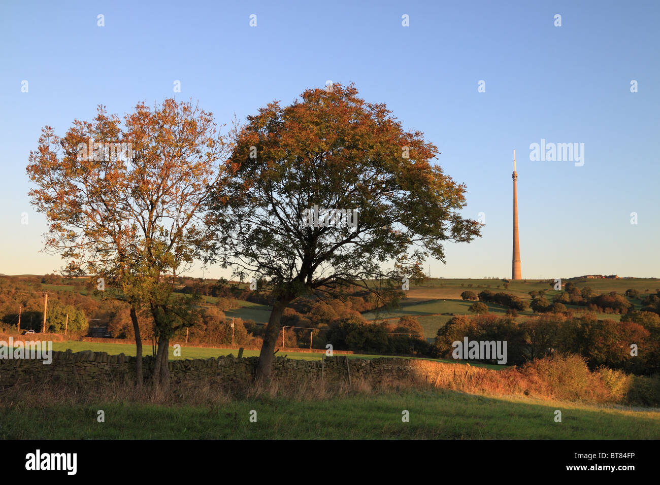 Emley Moor mât de télévision, près de Huddersfield dans le Yorkshire de l'Ouest, qui est la plus haute structure permanente en Grande-Bretagne Banque D'Images