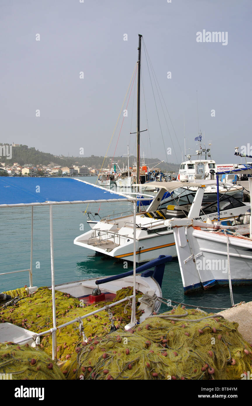 Vue sur le port, la ville de Zakynthos, Zante, îles Ioniennes, Grèce Banque D'Images