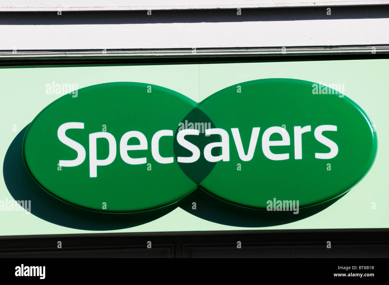 Opticiens Specsavers inscrivez-logo, London, England, UK Banque D'Images