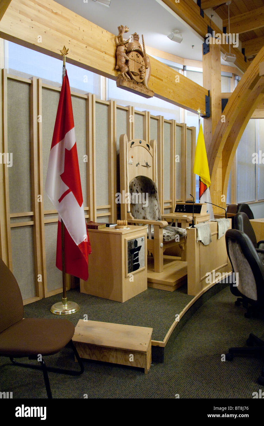 L'Arctique canadien, le Nunavut, Iqaluit, île de Baffin (aka Frobisher Bay). Édifice de l'Assemblée législative du Nunavut. Banque D'Images