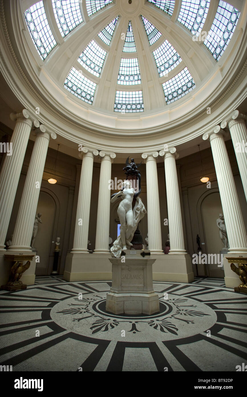 Levier de dame Art Gallery Port Sunlight Banque D'Images