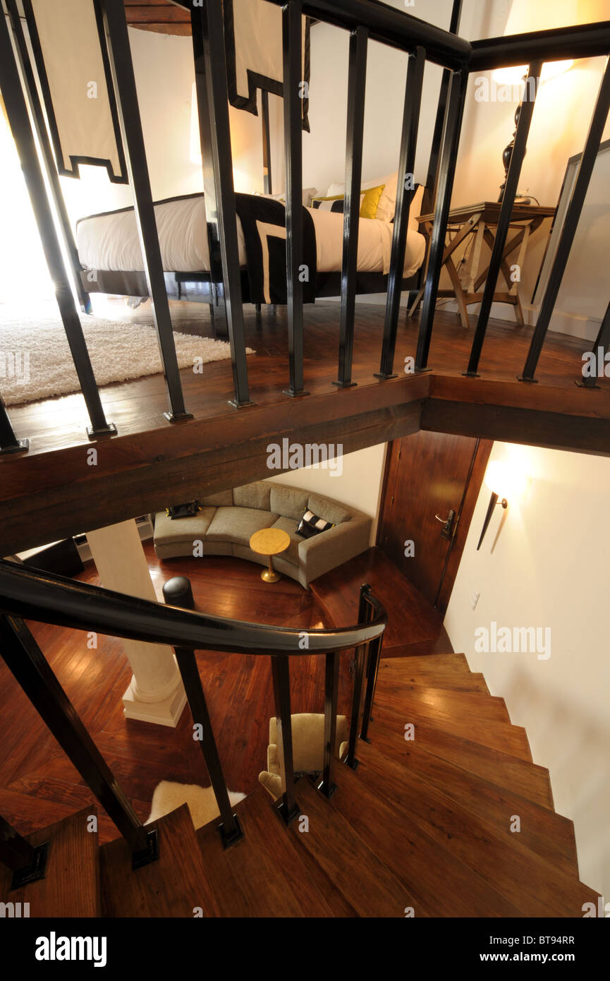 À l'étage et au rez-de-chaussée d'un appartement de deux étages Banque D'Images