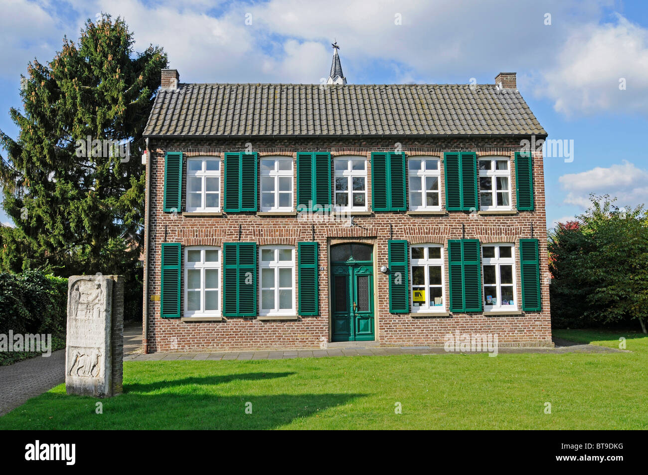 Bibliothèque catholique, monument, lieu de pèlerinage, de Marienbaum, Xanten, Bas-rhin, Nordrhein-Westfalen, Germany, Europe Banque D'Images