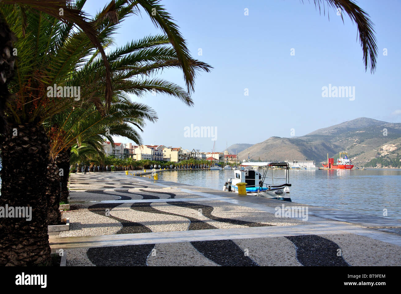 Promenade du port, Argostoli, Kefalonia (Céphalonie), Iles Ioniennes, Grèce Banque D'Images