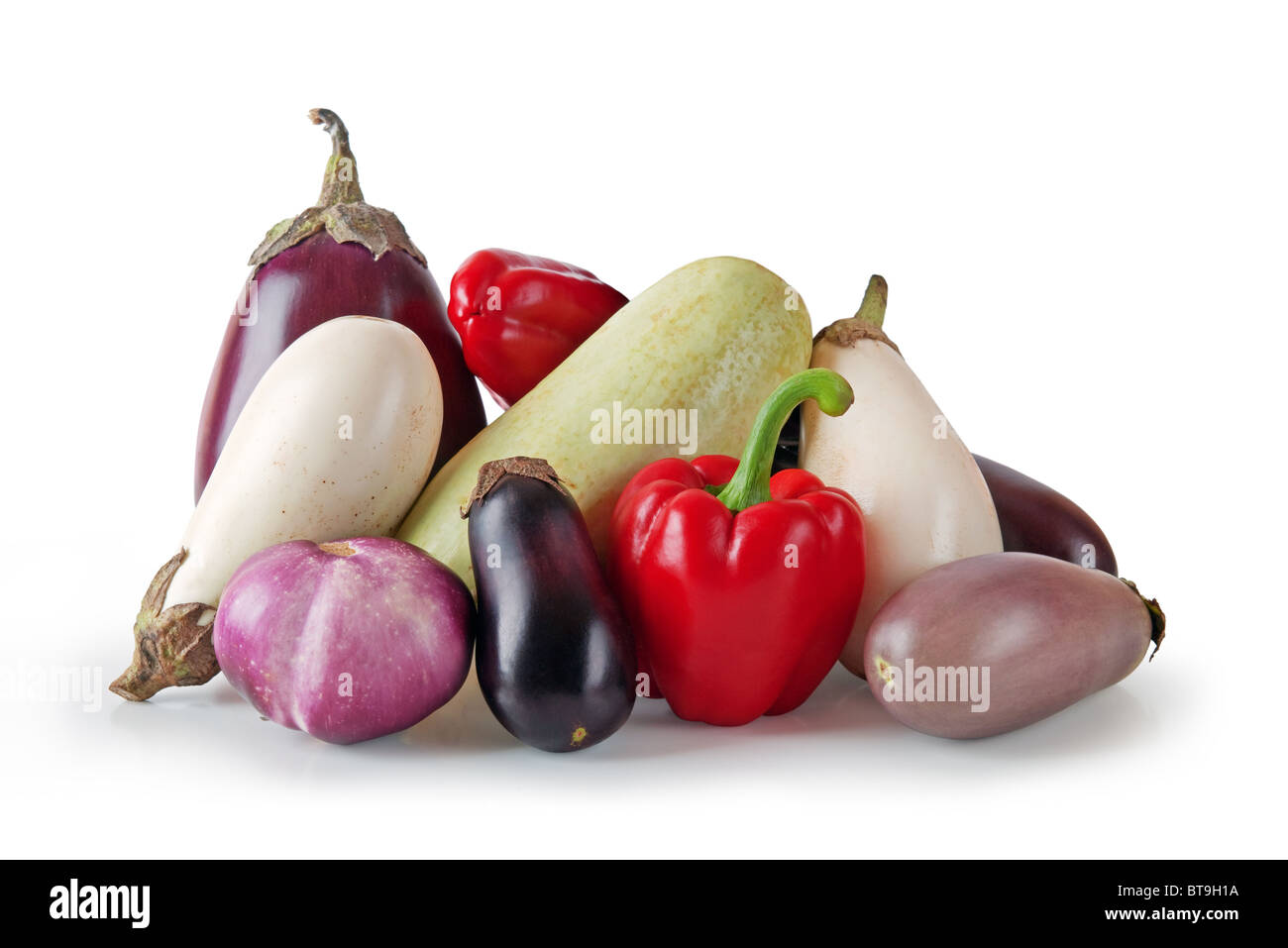 Légumes variés sur fond blanc Banque D'Images