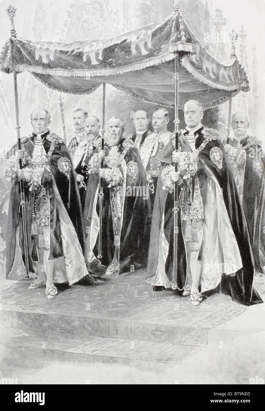 Les porteurs de l'auvent sur le roi George V, au cours de la cérémonie annointing à son couronnement en 1910. Banque D'Images