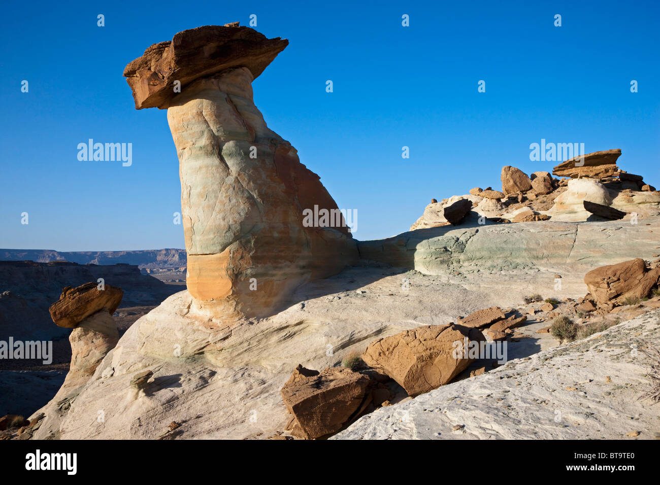 Des formations rocheuses, des cheminées au point de chevaux, Glen Canyon National Recreation Area, Utah, United States, Amérique Banque D'Images