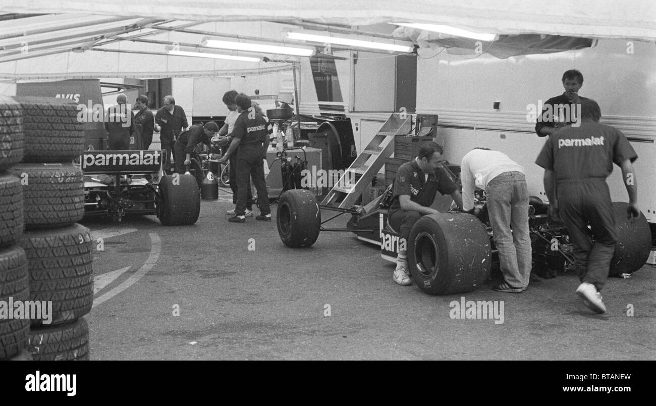 Brabham Parmalat. FI photos du Grand Prix de Monaco 1985. En reregardant les jours où les fans pourraient vraiment être impliqués dans le sport. Banque D'Images