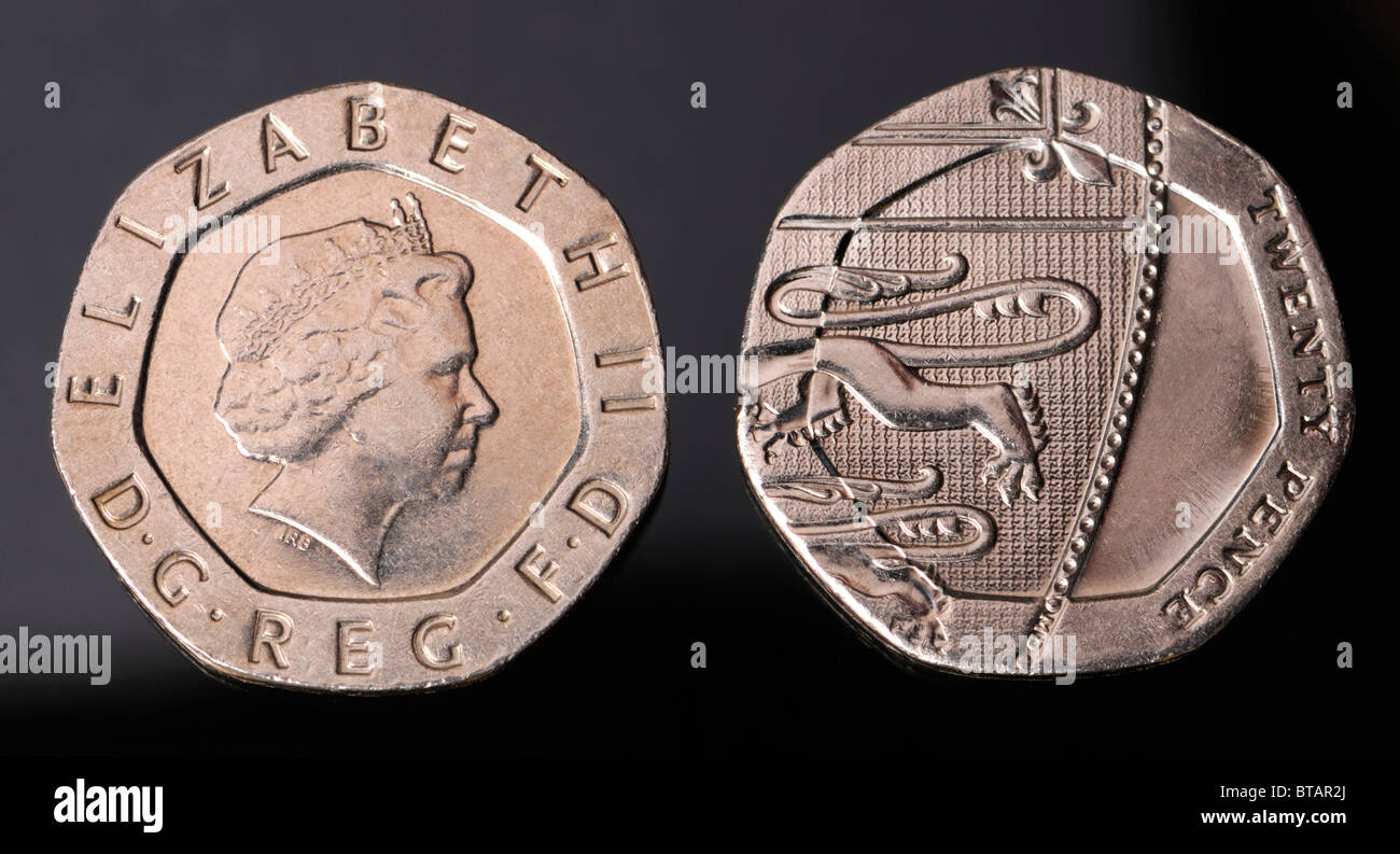 De rares non daté 20 pence 20p coin publié en 2008 par erreur lorsque le nouveau design a été introduit Banque D'Images