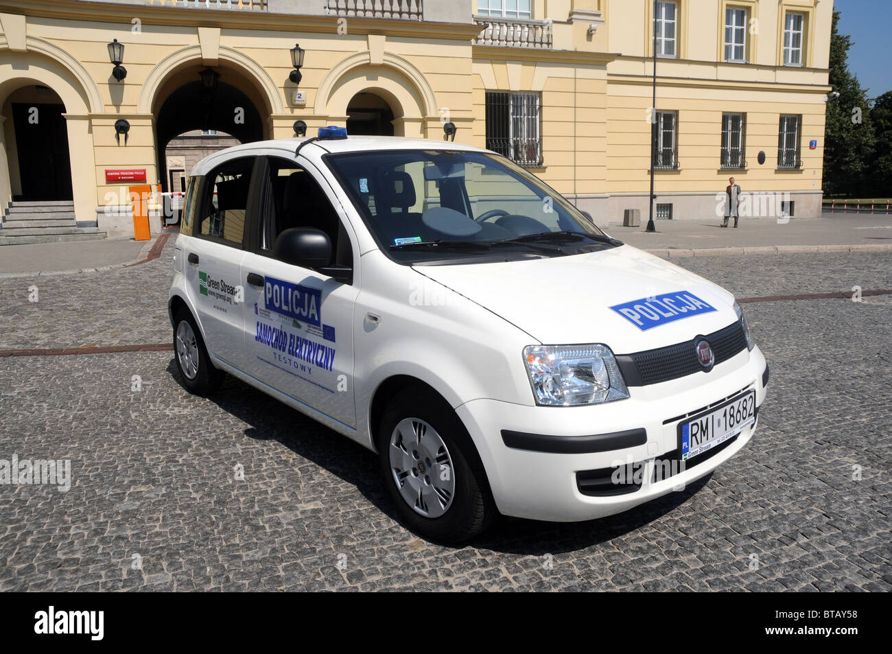 Première voiture de police écologique, électrique (fiat panda) en Pologne au cours de la présentation à Varsovie Banque D'Images