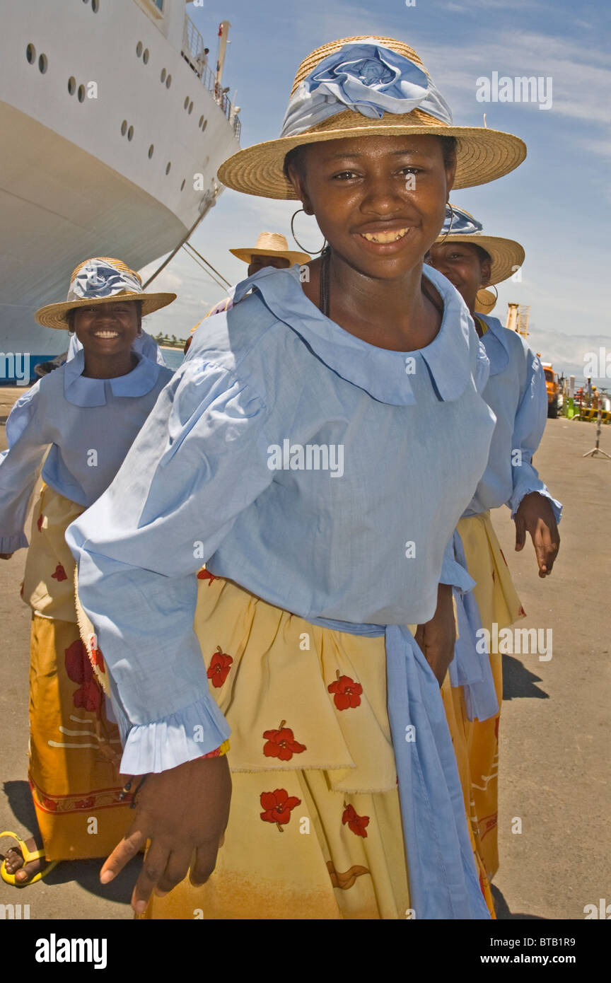 Afrique Madagascar Tamatave danseuse au port Banque D'Images