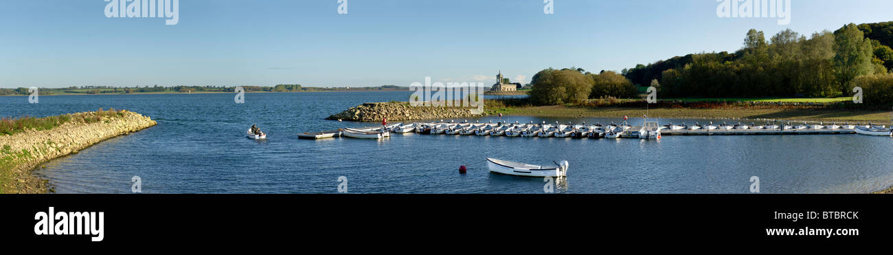 Rutland Water port pour bateaux de pêche Banque D'Images