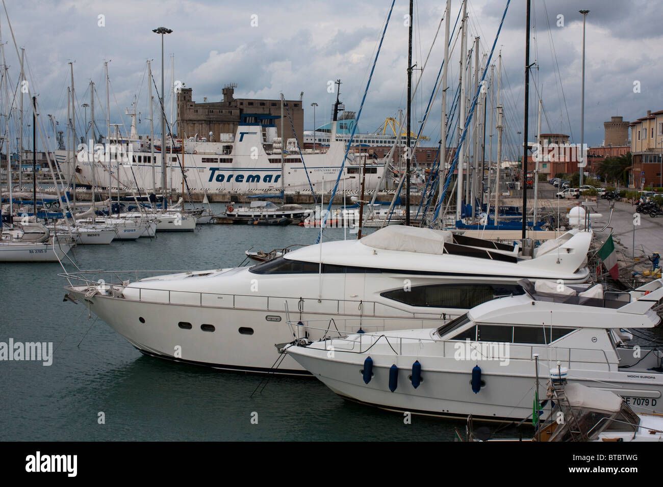 Livourne Livourne traditionnellement appelé en anglais, est une ville portuaire sur la mer Ligure, à l'extrémité ouest de la Toscane, Italie. Banque D'Images